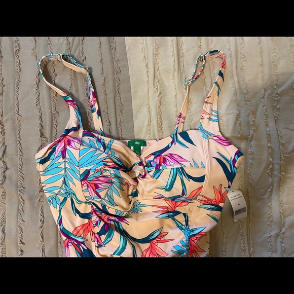 Women’s ruched tummy control one piece swimsuit - Picture 2 of 3